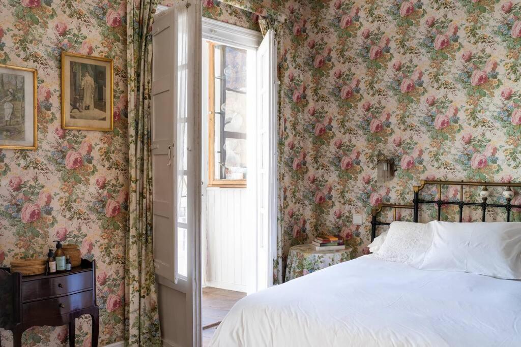 Вилла Mima'S House - La Casa De Mima Комильяс Экстерьер фото