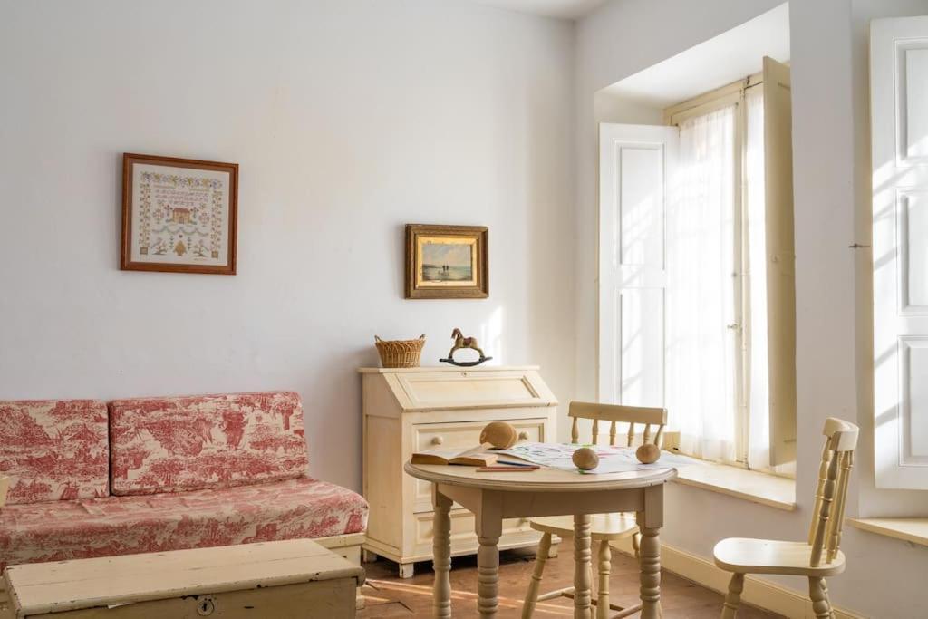 Вилла Mima'S House - La Casa De Mima Комильяс Экстерьер фото